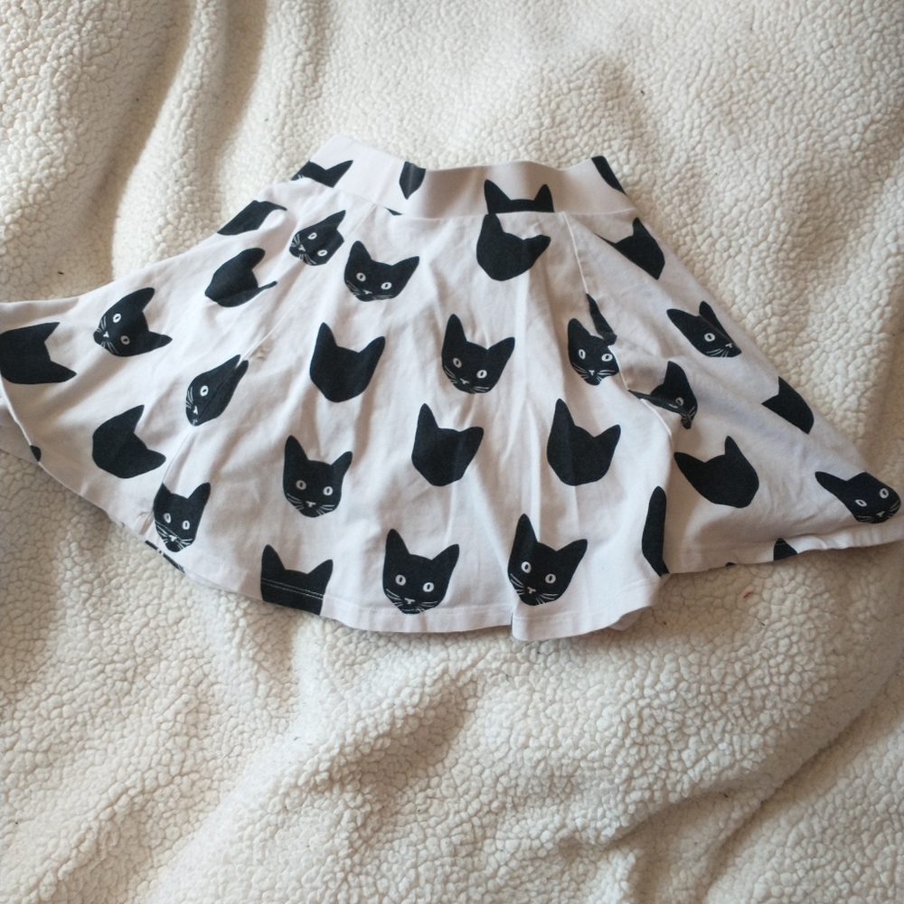 Small cat print skirt